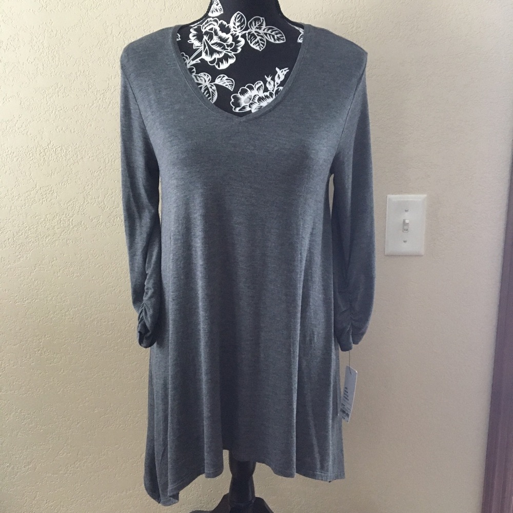 LAST CHANCE!!!🎁2/$12  NWT APT 9 S GRAY TUNIC TEE WITH GATHERED SLEEVES